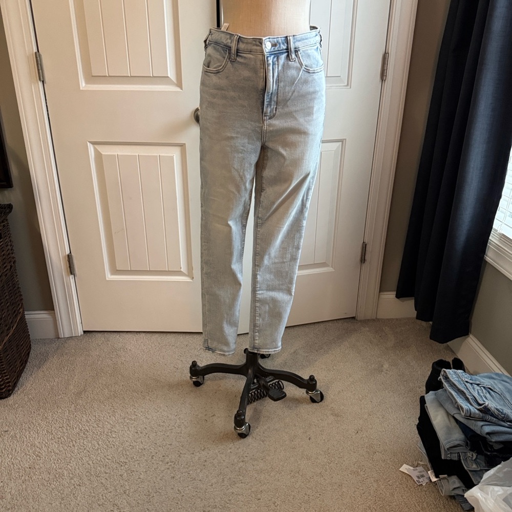 American Eagle Outfitters Super High-Rise Jeggings